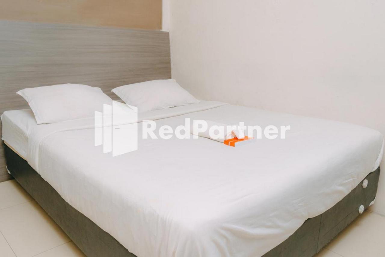 We Stay Residence Redpartner Surabaya Esterno foto
