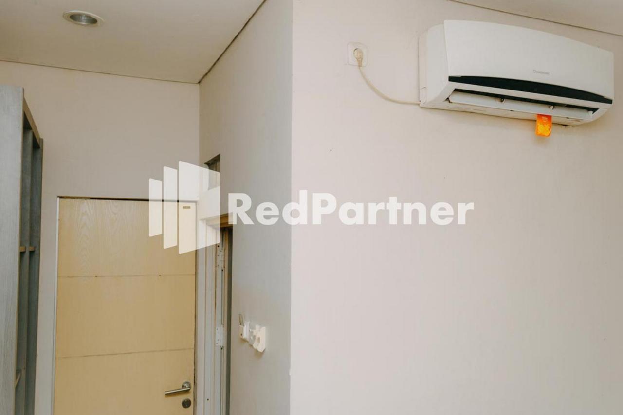We Stay Residence Redpartner Surabaya Esterno foto