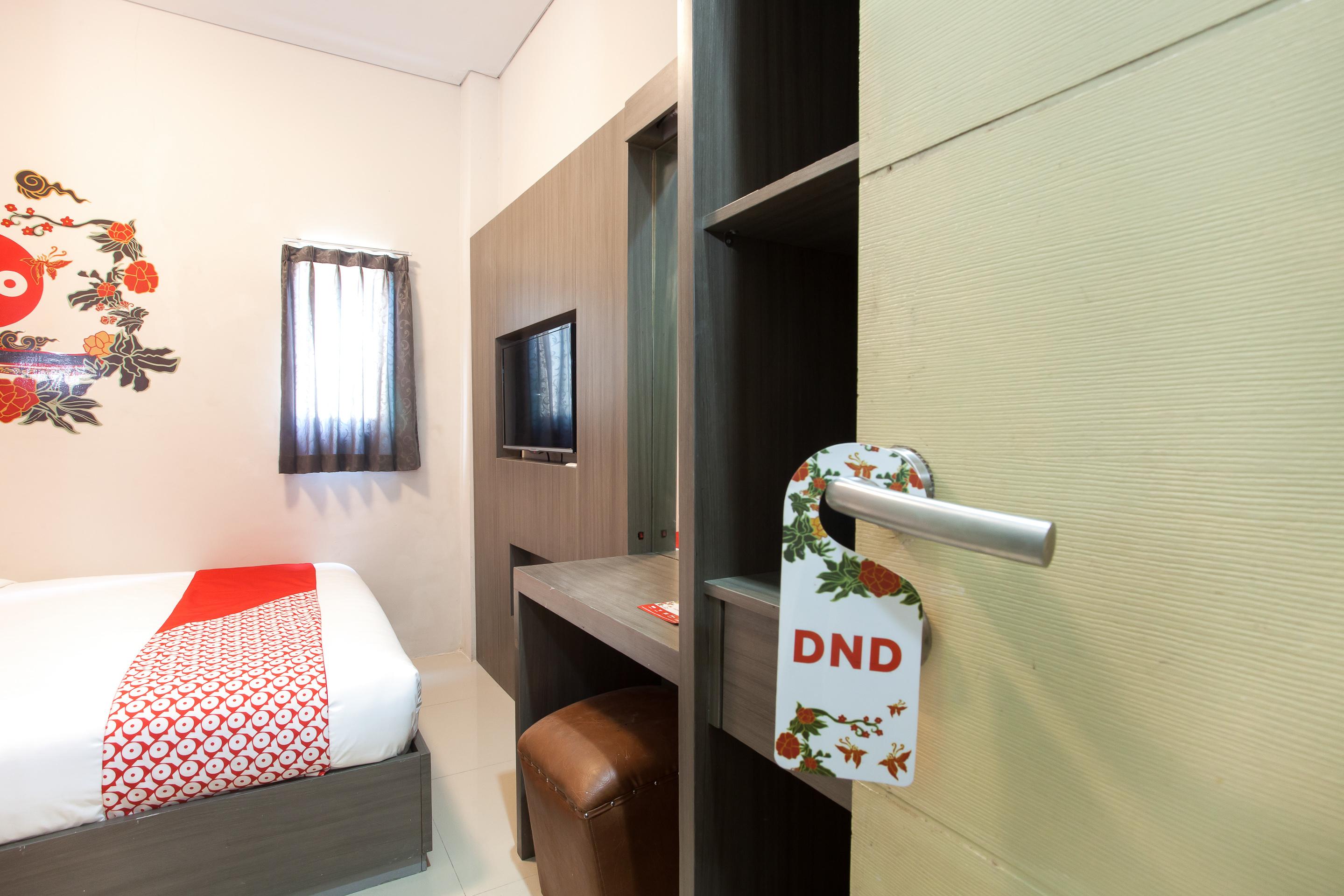 We Stay Residence Redpartner Surabaya Esterno foto