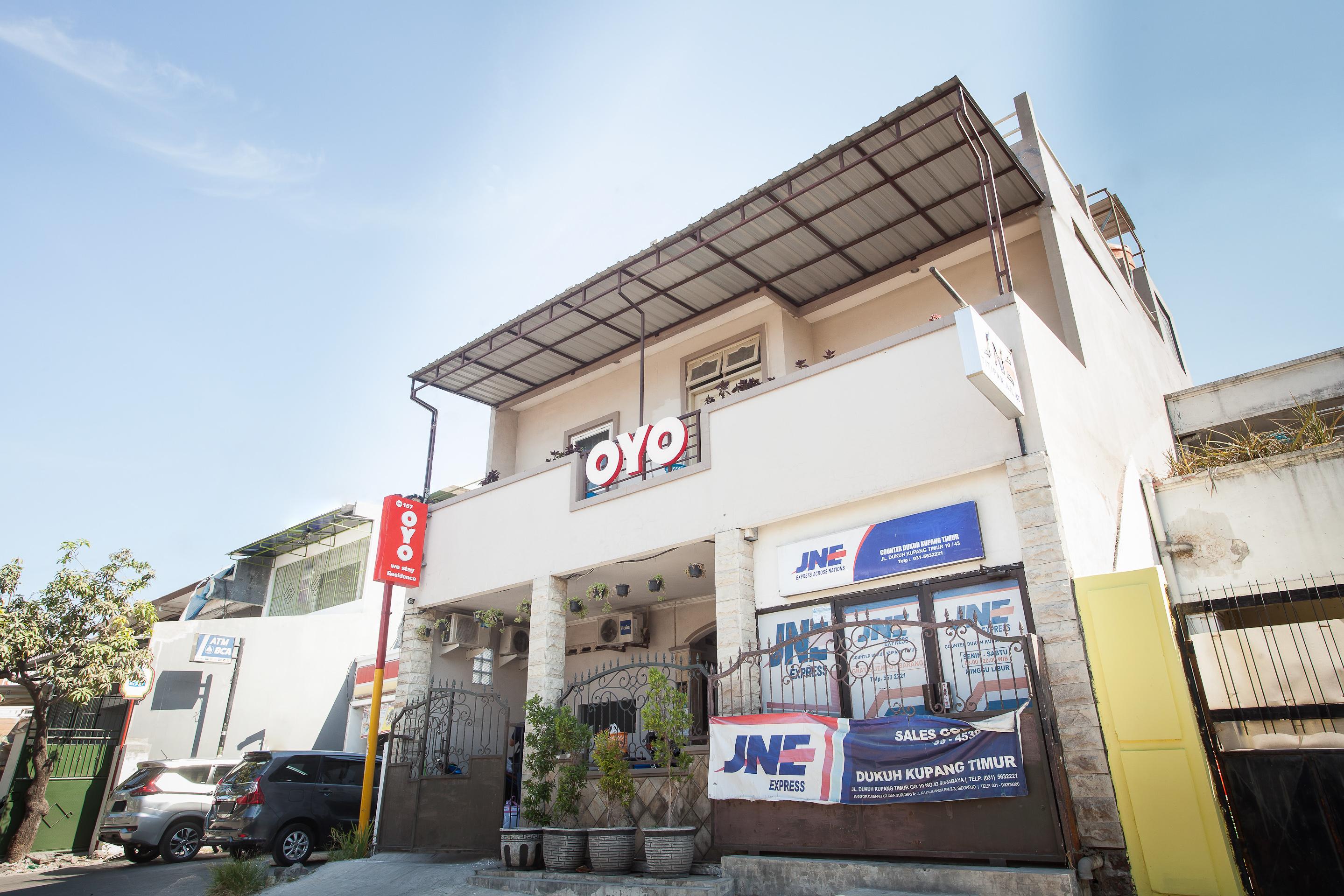 We Stay Residence Redpartner Surabaya Esterno foto